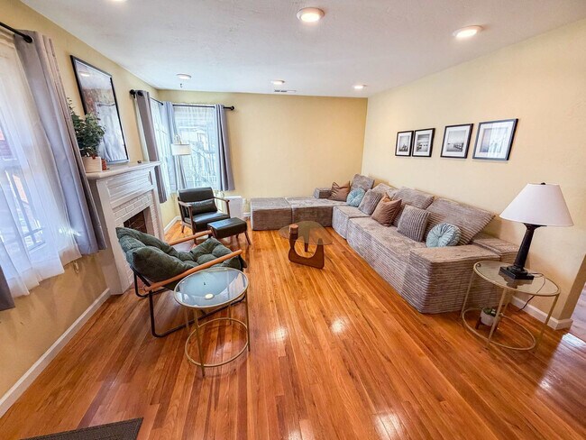 16018 Windsor Dr San Leandro, CA 94578
