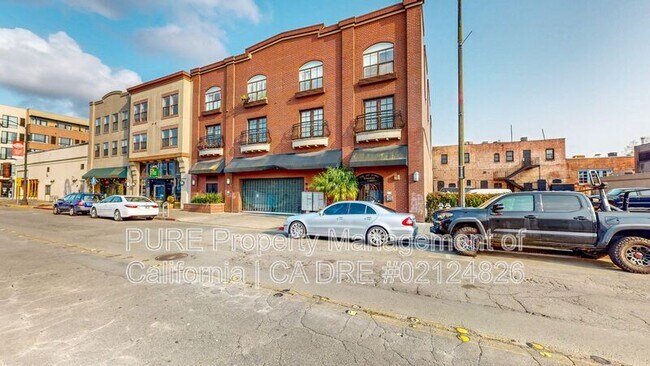 110 5th St Santa Rosa, CA 95401