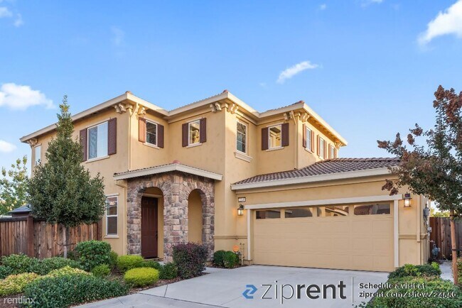 2241 Acero Court