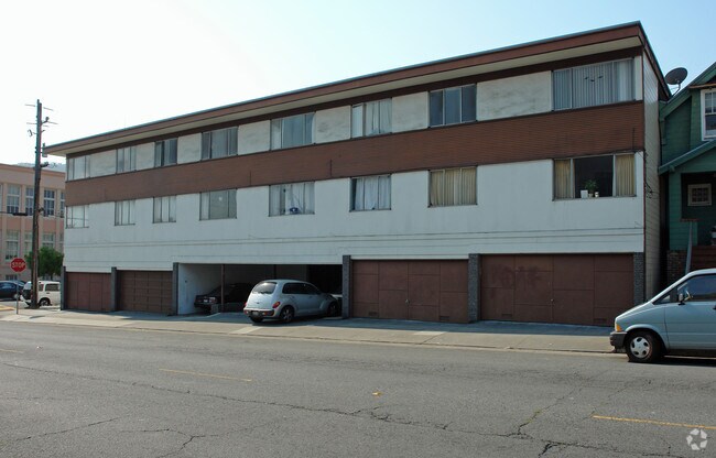 1301 14th Avenue