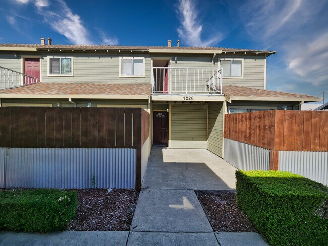 7226 Fresno St Oakland, CA 94605
