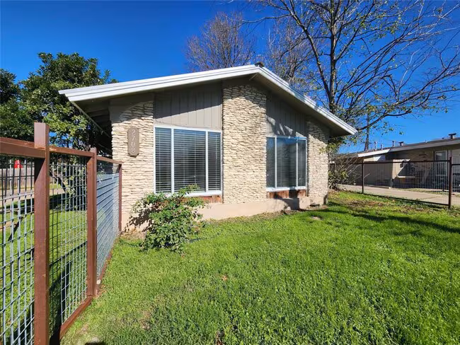 2708 Street Edwards Circle