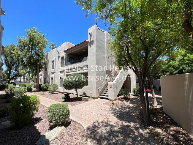 3640 N 38th St Phoenix, AZ 85018