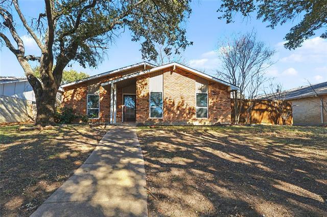 921 Middle Cove Drive
