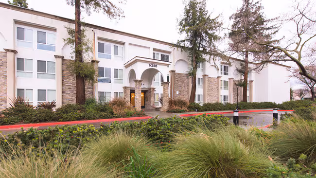 Santa Teresa Apartments