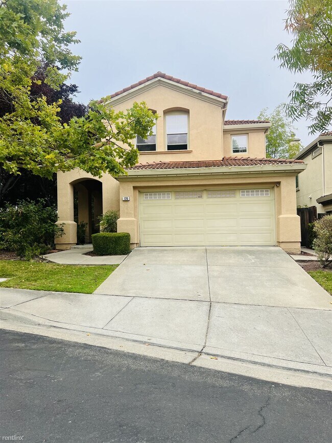 126 Pearlgrass Court