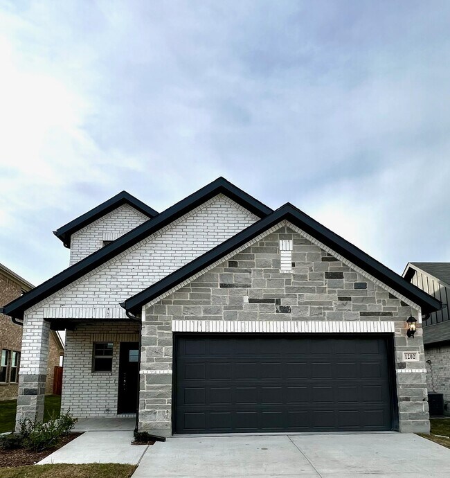 1202 Booker Dr McKinney, TX 75069