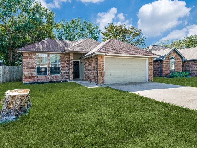 201 North Flaxseed Lane