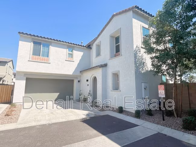 1365 W Bluejay Dr Chandler, AZ 85286