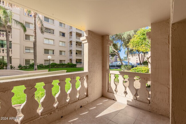 7950 E Camelback Rd Scottsdale, AZ 85251