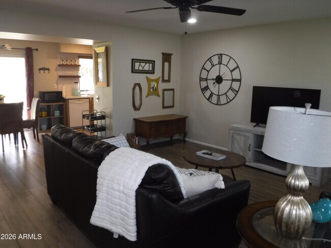 11029 W CARON Drive
