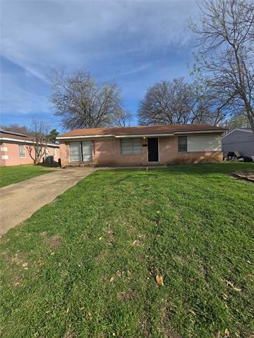 3827 Black Oak Drive