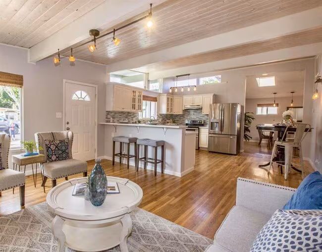 1629 Sunset Drive