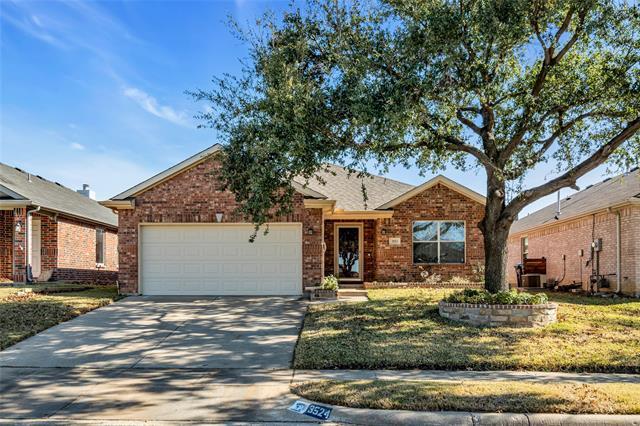 3524 Lake Hill Ln Hurst, TX 76053