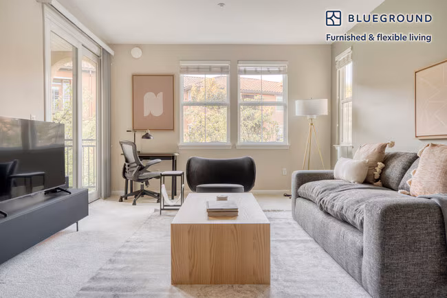 200 Winchester Cir Los Gatos, CA 95032