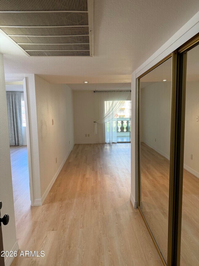 7950 E Camelback Rd Scottsdale, AZ 85251