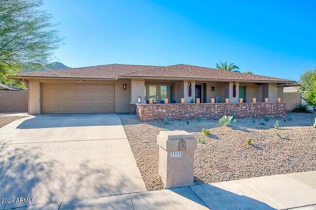 3337 E Las Rocas Dr Phoenix, AZ 85028