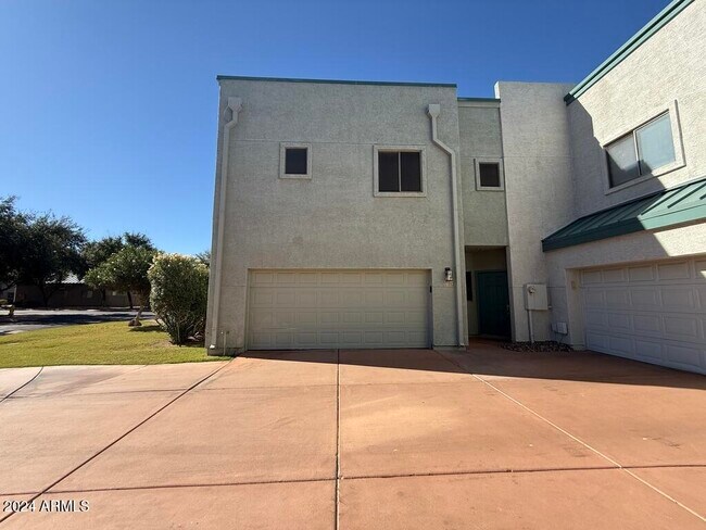 2027 E University Dr Tempe, AZ 85281