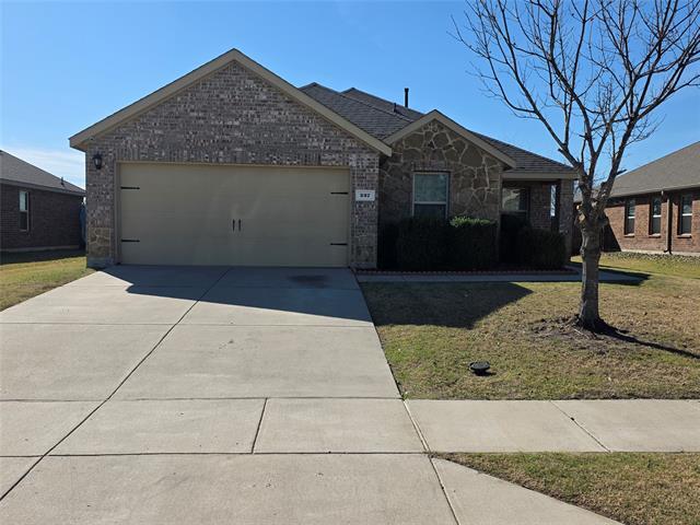 237 Thoroughbred St Waxahachie, TX 75165