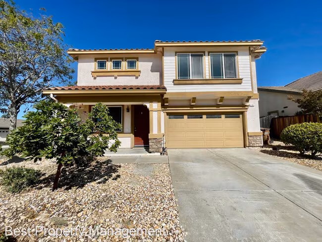 10 Leila Ct