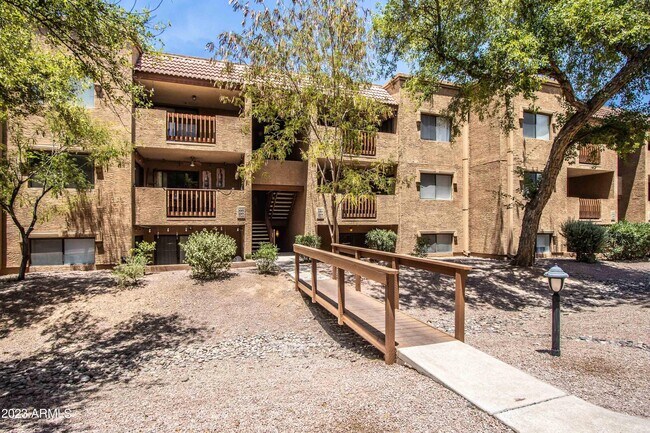 3031 N Civic Center Plaza Scottsdale, AZ 85251