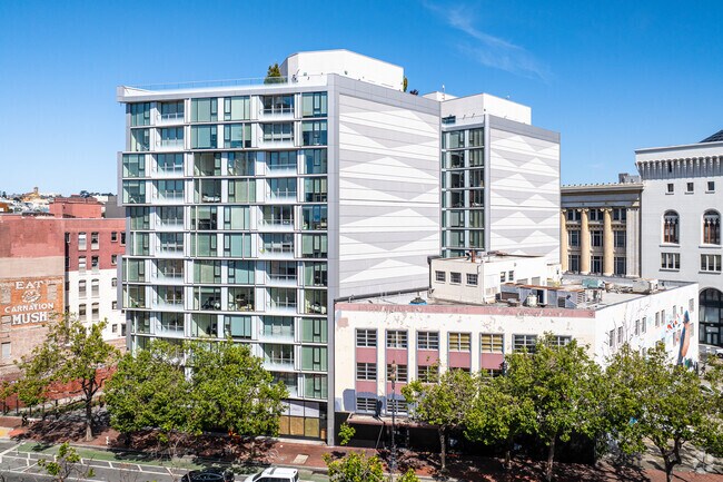 The Oak SF