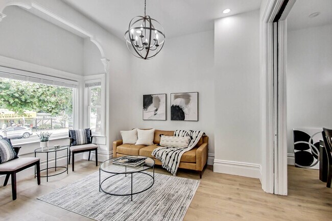 1662 14th St Oakland, CA 94607