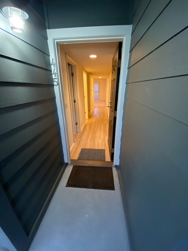 445 Willow Ave Half Moon Bay, CA 94019