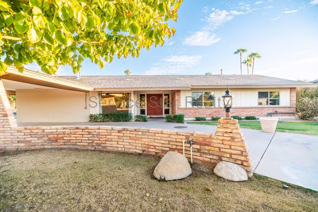 510 Redondo Dr N Litchfield Park, AZ 85340