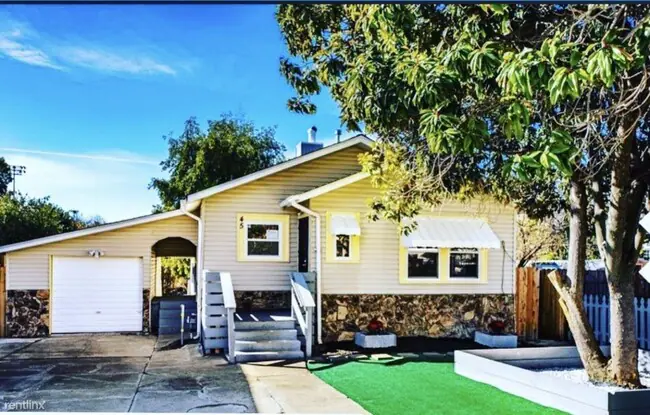 45 Benicia Rd Vallejo, CA 94590