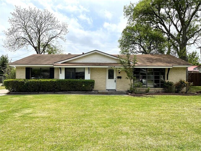 1008 Wake Drive
