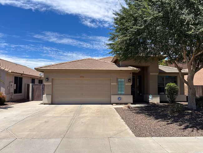 9044 W Runion Dr Peoria, AZ 85382