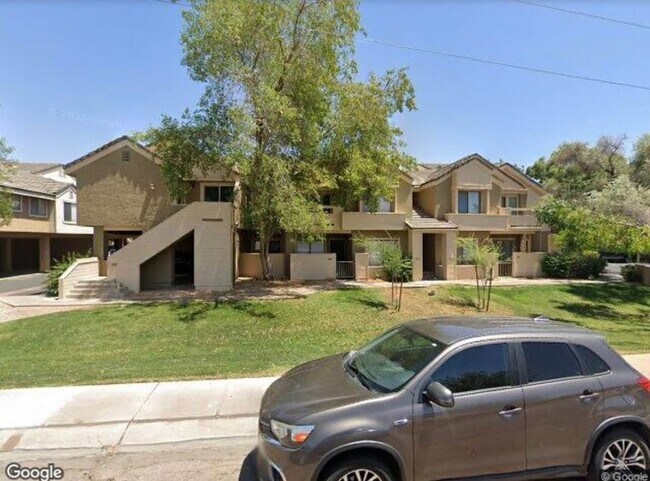 2035 S Elm St Tempe, AZ 85282