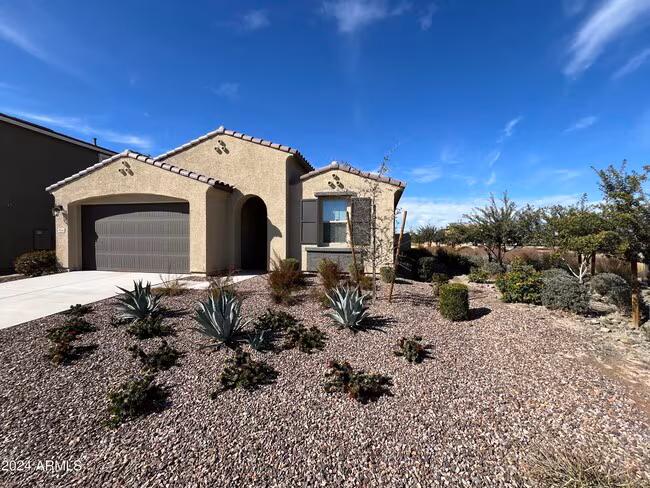 9844 E Satellite Dr Mesa, AZ 85212