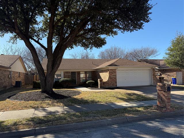 6628 Fair Oaks Dr Watauga, TX 76148
