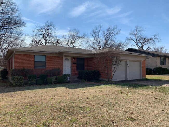822 Bandera Lane