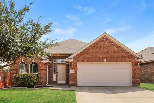 1424 Sierra Blanca Dr Burleson, TX 76028