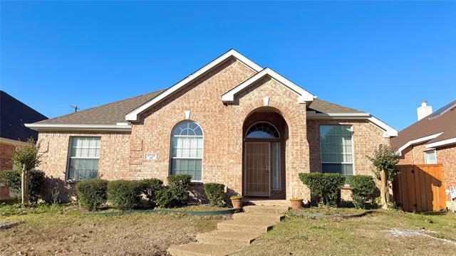 1713 Annmarie Ct Garland, TX 75040