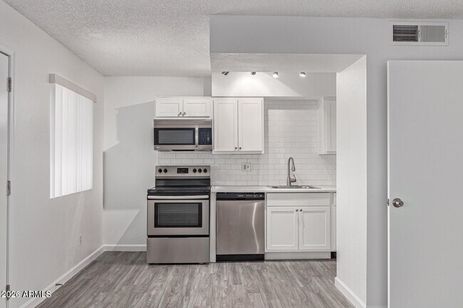 1029 S Wilson St Tempe, AZ 85281