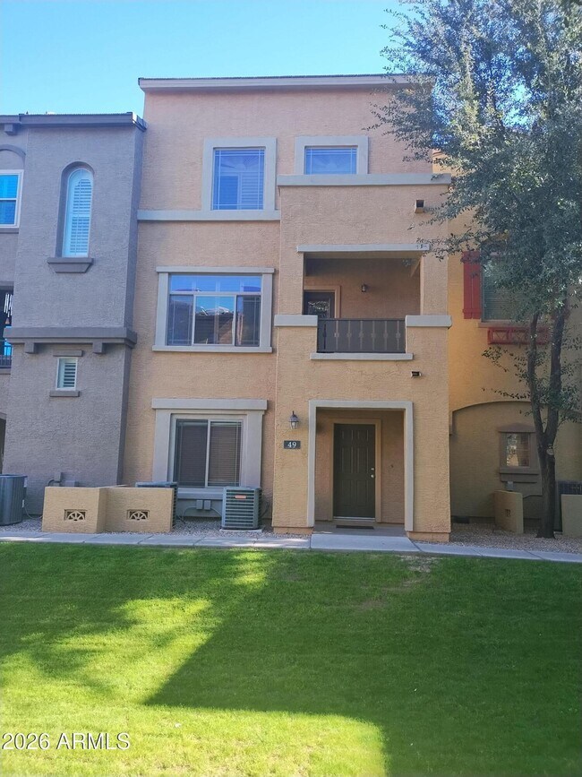 16825 N 14th St Phoenix, AZ 85022