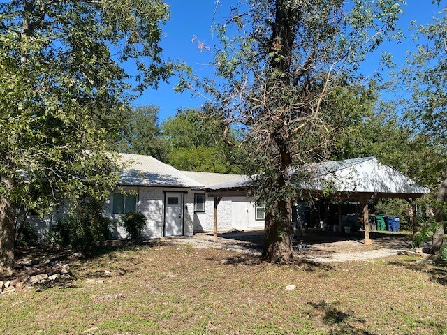 407 Apache Trail Leander, TX 78641