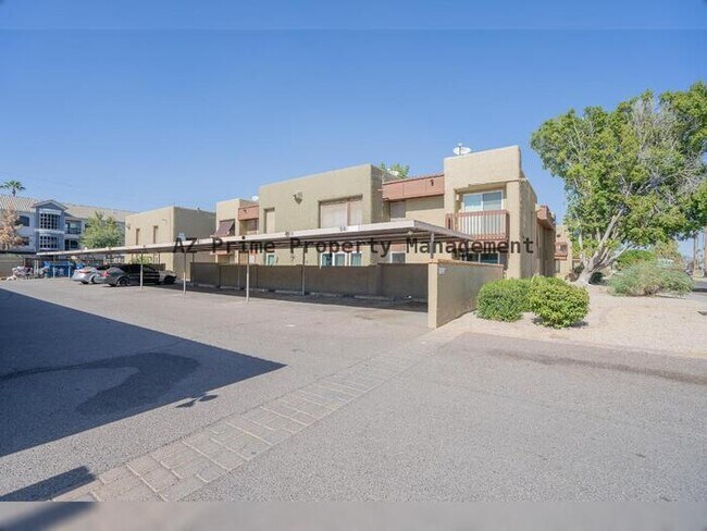 1701 W Tuckey Ln Phoenix, AZ 85015
