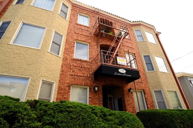 291 Lester Avenue, Oakland (Apartment)