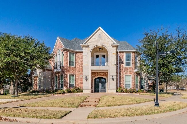 1004 Drake Drive