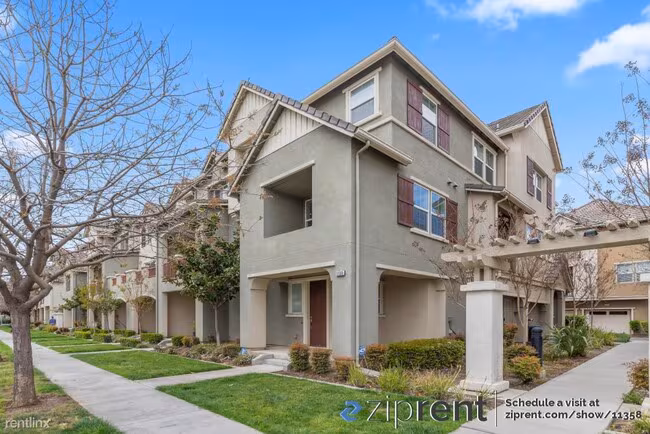1109 Rock Avenue