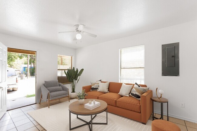 313 Isbell Rd Fort Worth, TX 76114
