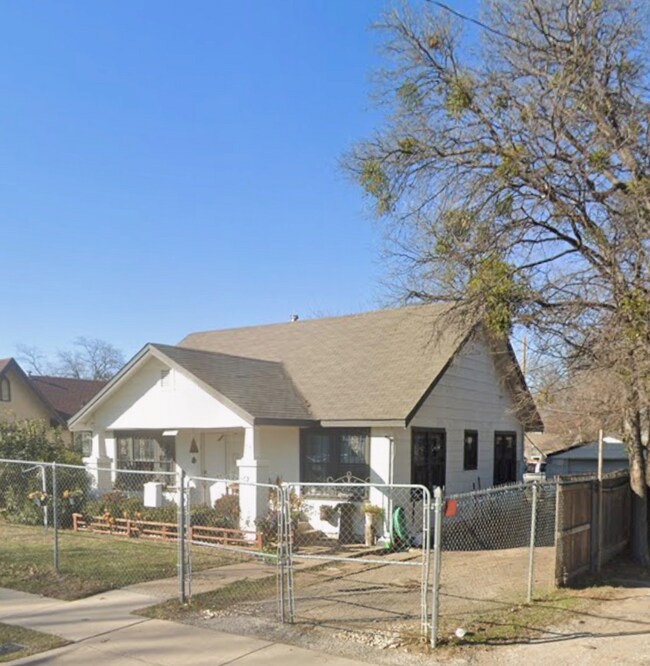 3111 Strong Ave Fort Worth, TX 76105