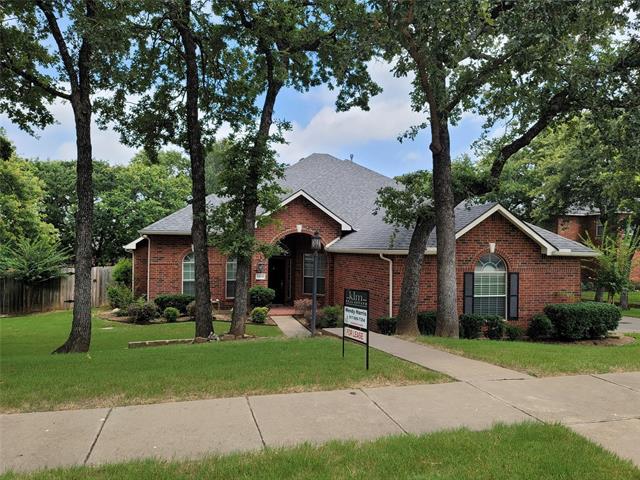 1404 Hummingbird Ct Crowley, TX 76036