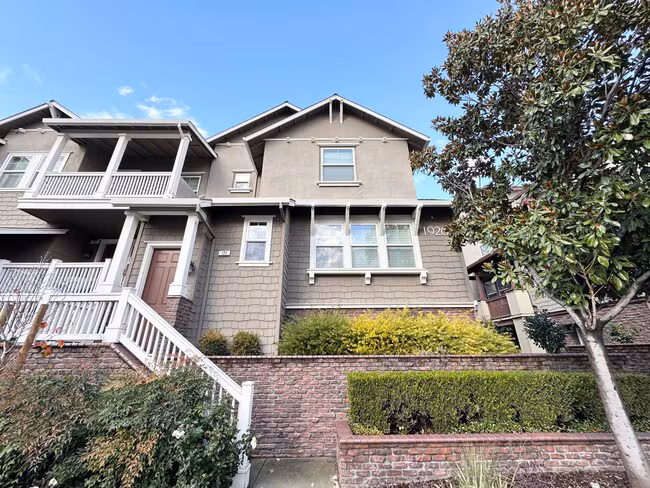 Downtown Livermore Elegant Condo with many upgrades