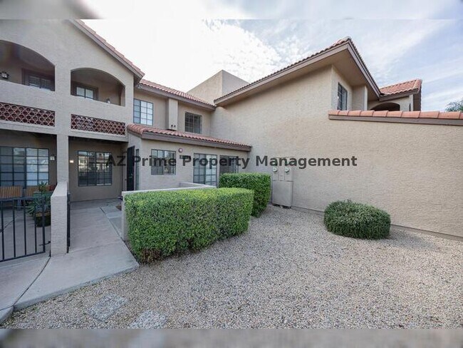 8625 E Belleview Pl Scottsdale, AZ 85257